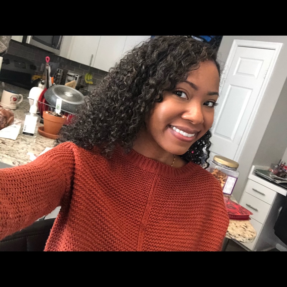 Meet your Posher, Camille